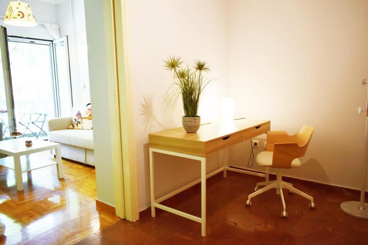 Stylish Apt In The Historic Heart Of The City Афины Экстерьер фото